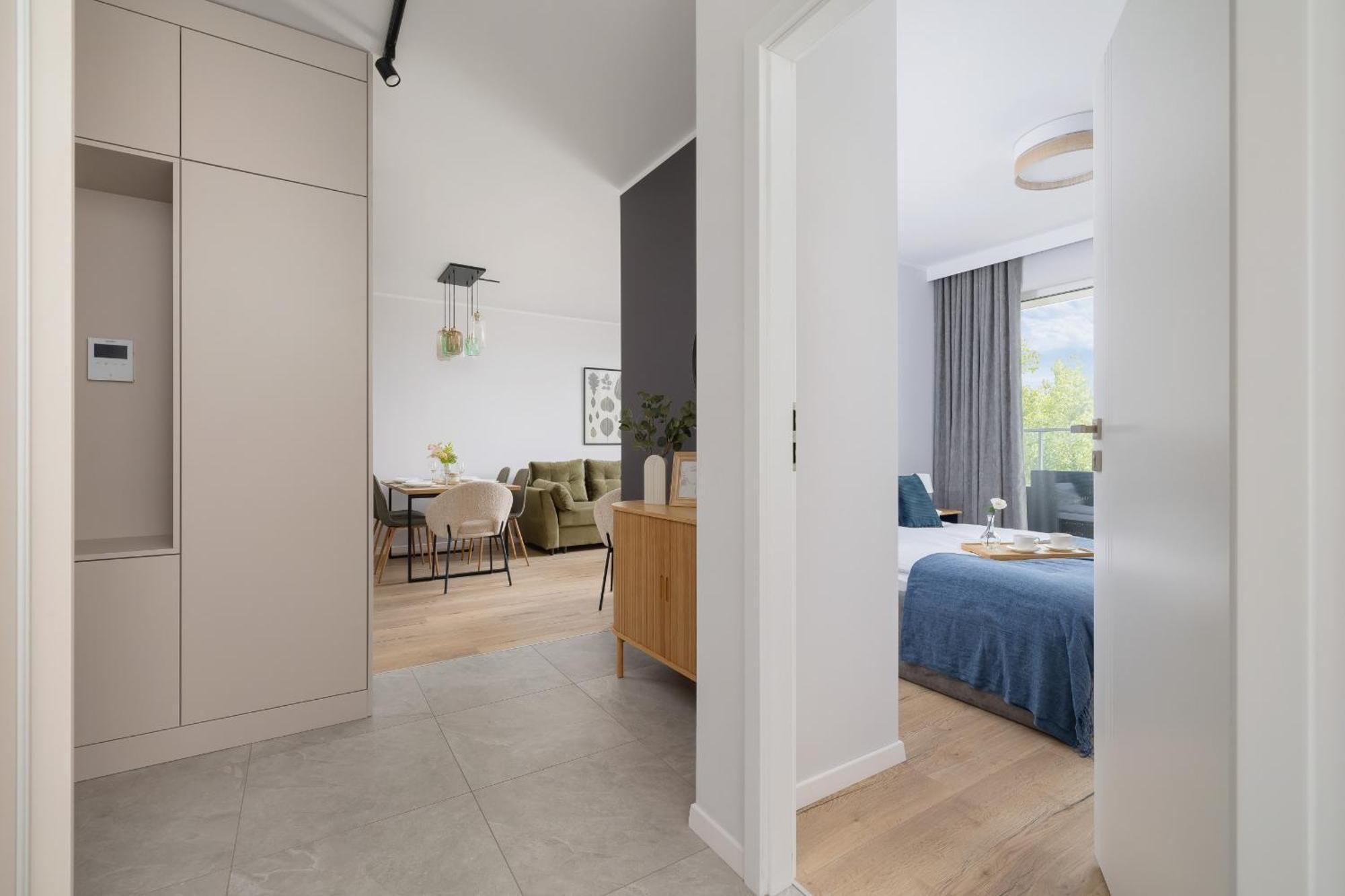 Stylowy Apartament Z Dwiema Sypialniami Balkonem I Parkingiem By Noclegi Renters カトヴィツェ エクステリア 写真